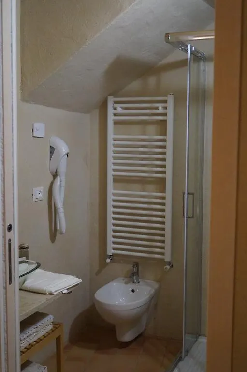 Casa Daisy Guest House Castelcucco Italy